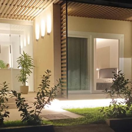 Marea Retreat Rooms マリーナ・ディ・カメロータ エクステリア 写真