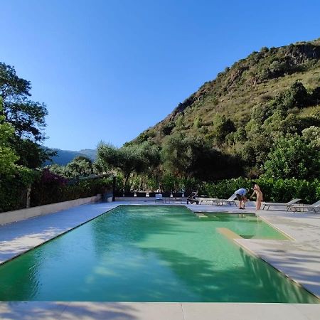 Marea Retreat Rooms マリーナ・ディ・カメロータ エクステリア 写真