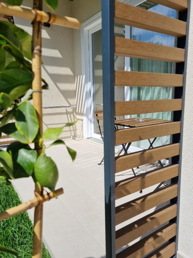 Marea Retreat Rooms マリーナ・ディ・カメロータ エクステリア 写真