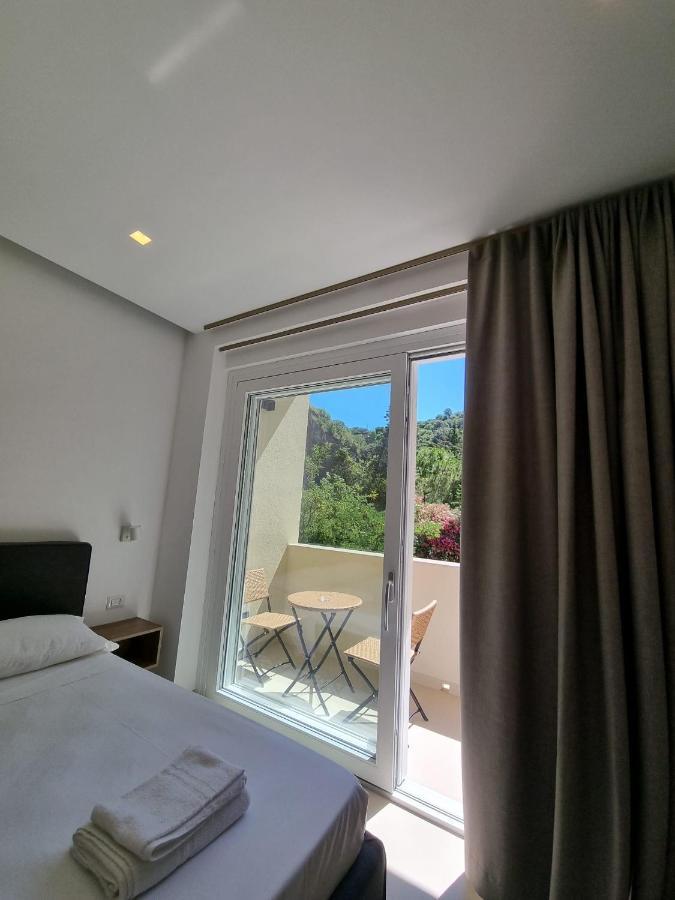 Marea Retreat Rooms マリーナ・ディ・カメロータ エクステリア 写真