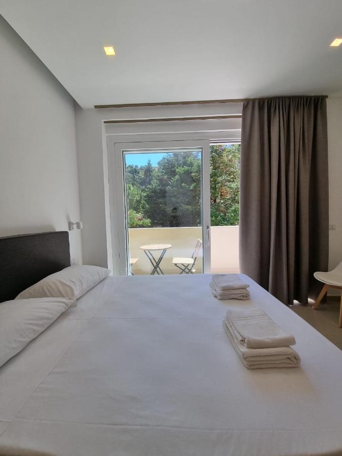 Marea Retreat Rooms マリーナ・ディ・カメロータ エクステリア 写真