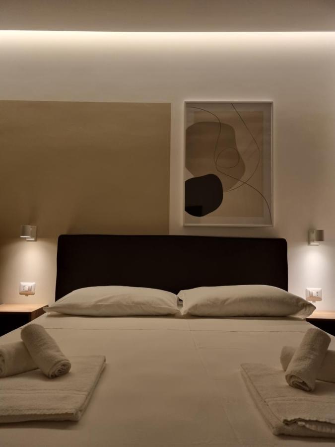 Marea Retreat Rooms マリーナ・ディ・カメロータ エクステリア 写真